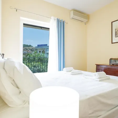 Gold N Blu * Petalídhion