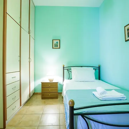 Casa de Férias Gold N Blu Petalídhion