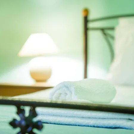 Gold N Blu * Petalídhion