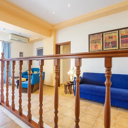 بيت للعطل Gold N Blu