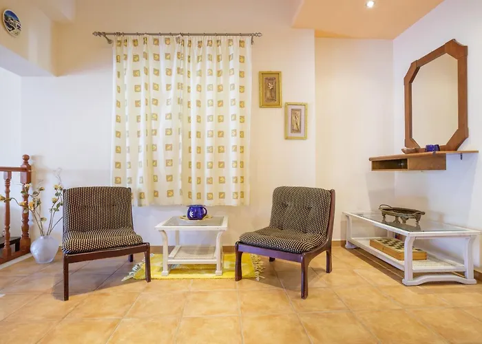 Gold N Blu Дом отдыха Петалидион